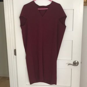Club Monaco Burgundy, size 4